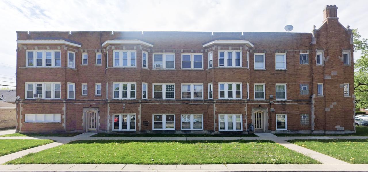 6618 19th St. #9, Berwyn, IL 60402
