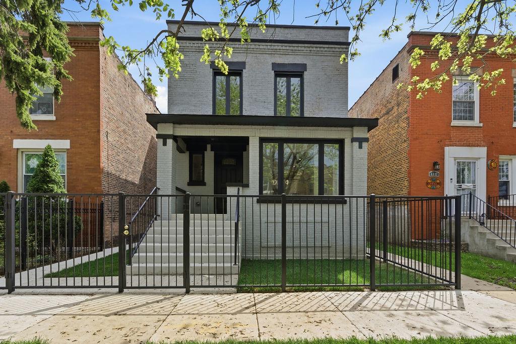 6333 S Maplewood Ave., Chicago, IL 60629