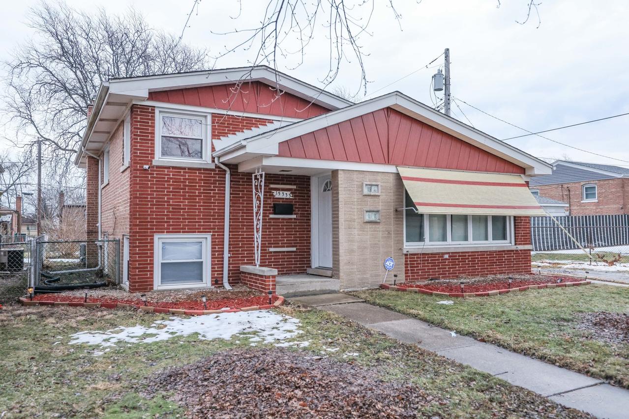 15333 Grant St., Dolton, IL 60419