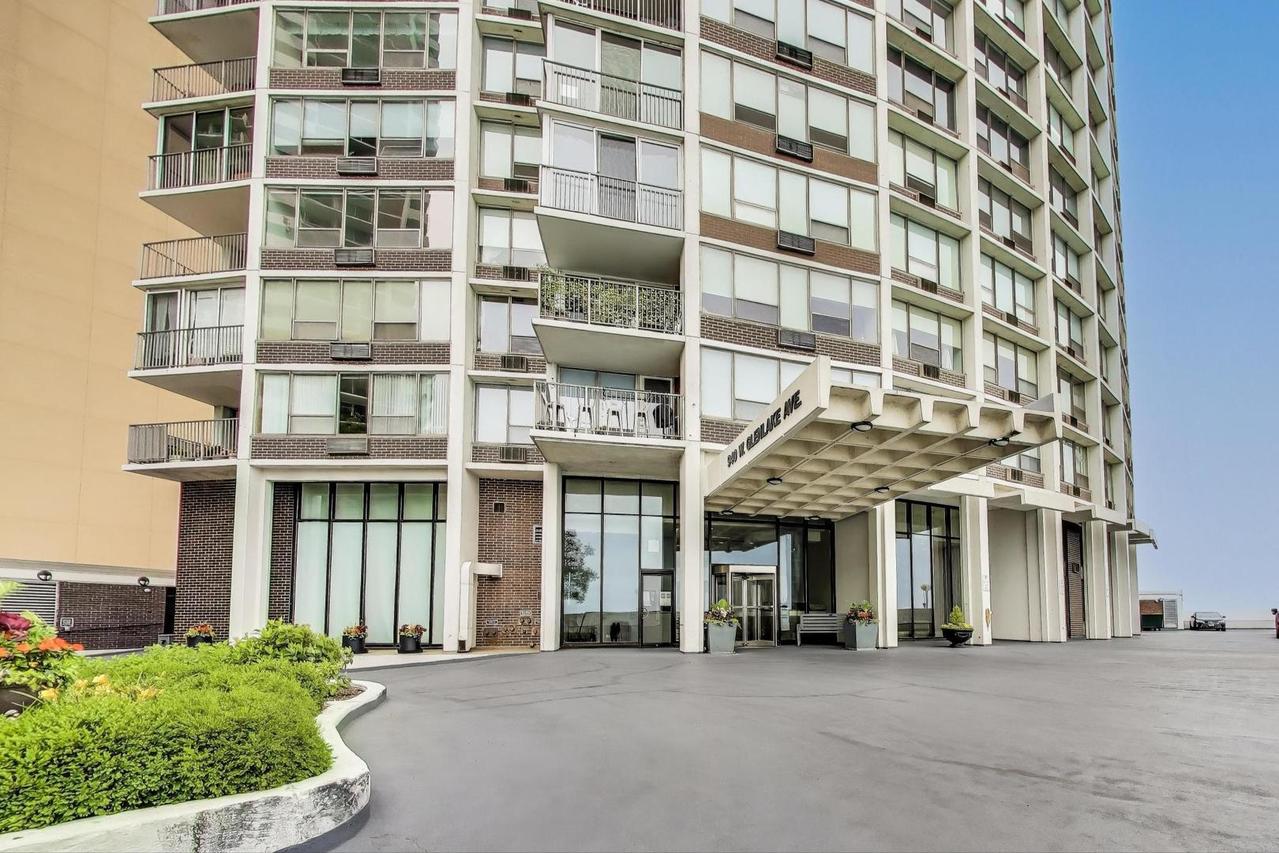 940 W Glenlake Ave. #19C, Chicago, IL 60660