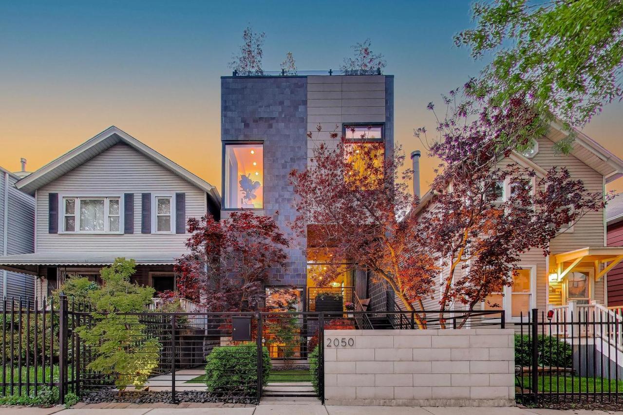 2050 W Huron St., Chicago, IL 60612