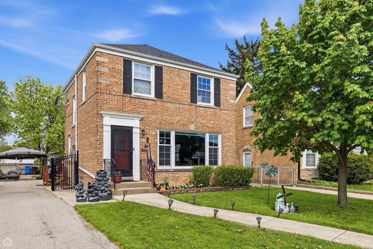 4834 N Mulligan Ave., Chicago, IL 60630