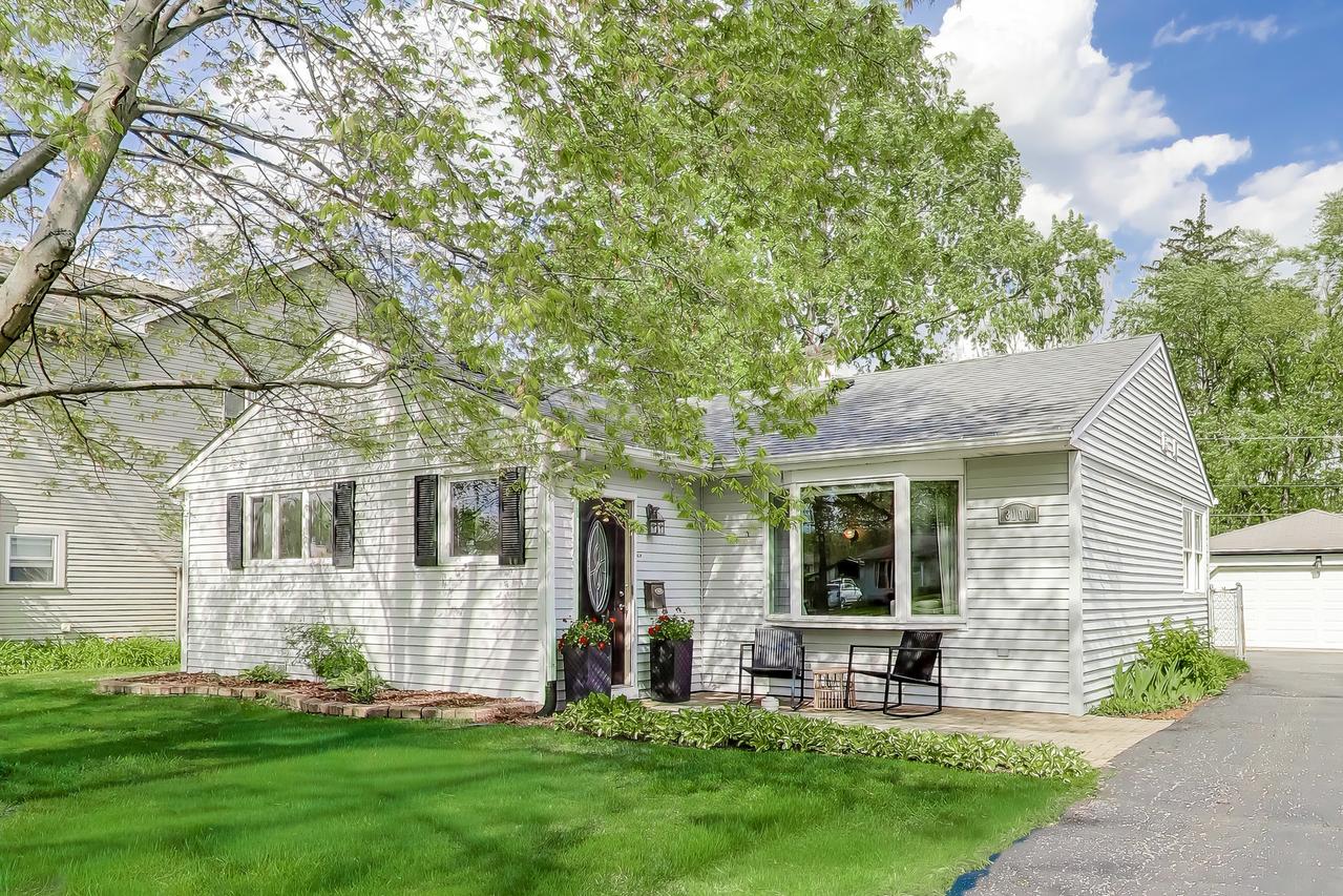 3100 Falcon Ct., Rolling Meadows, IL 60008