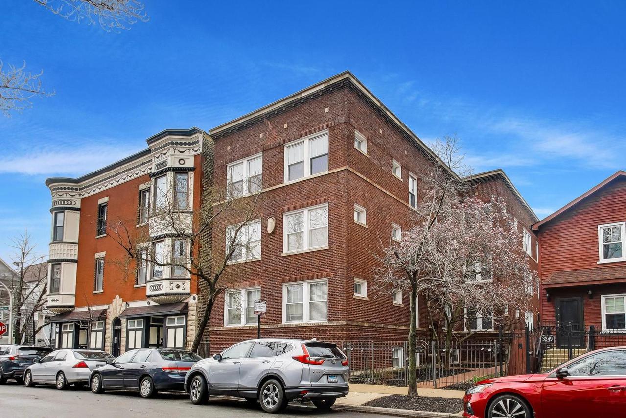 3351 N Clifton Ave. #2E, Chicago, IL 60657