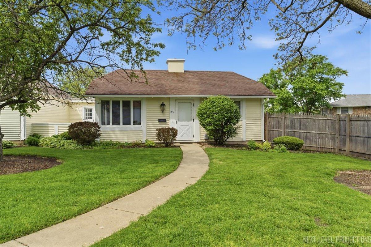 25 Garden Dr. #1, Montgomery, IL 60538