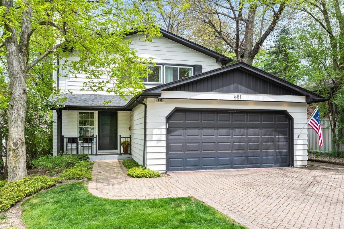 881 Marion Ave., Highland Park, IL 60035