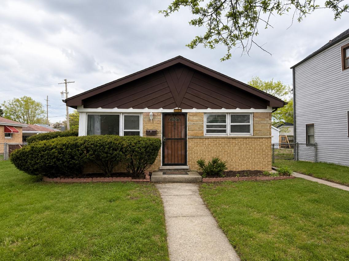 3724 Saint Paul Ave., Bellwood, IL 60104