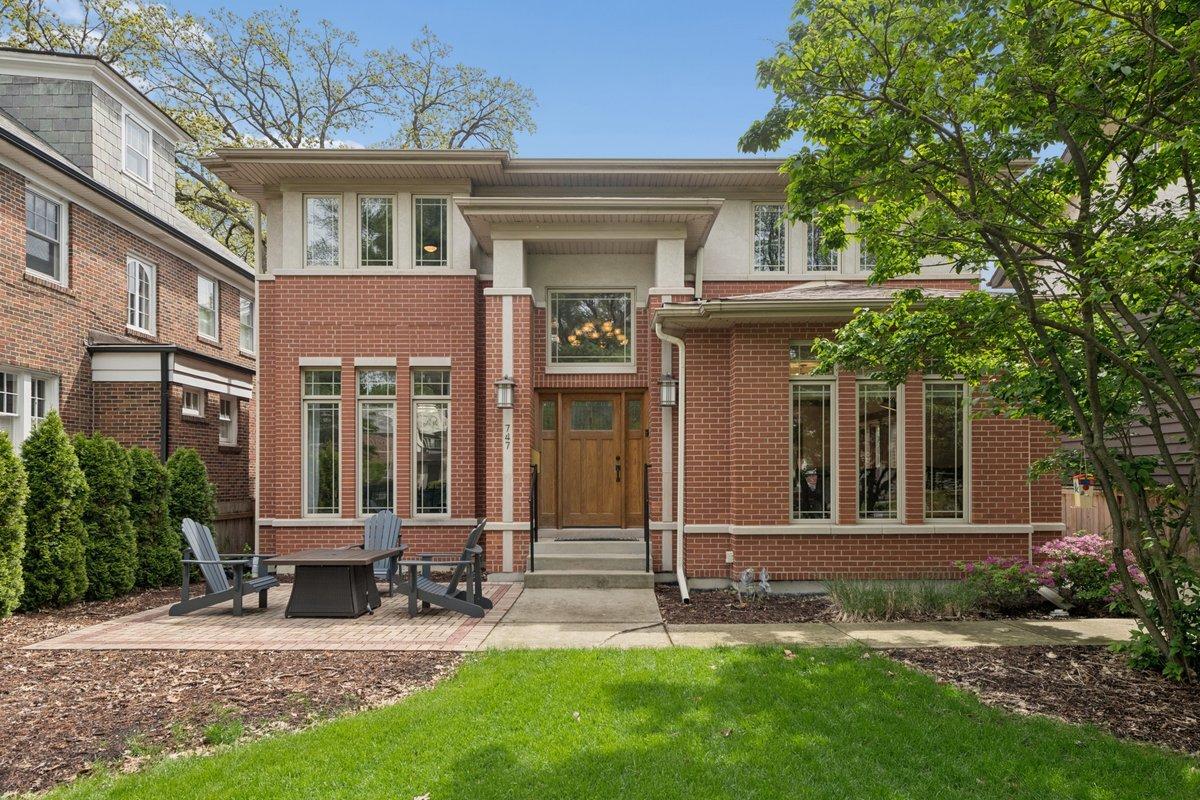 747 Park Ave., River Forest, IL 60305