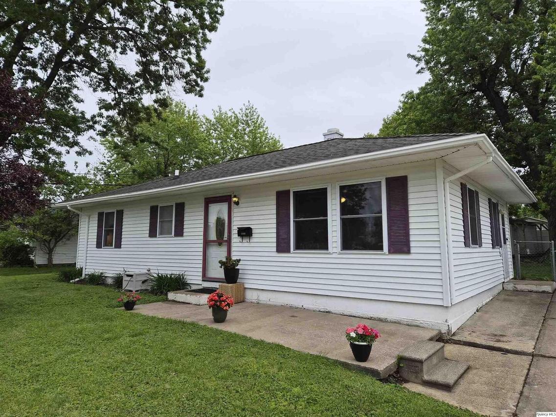 1800 N Granview, Quincy, IL 62301