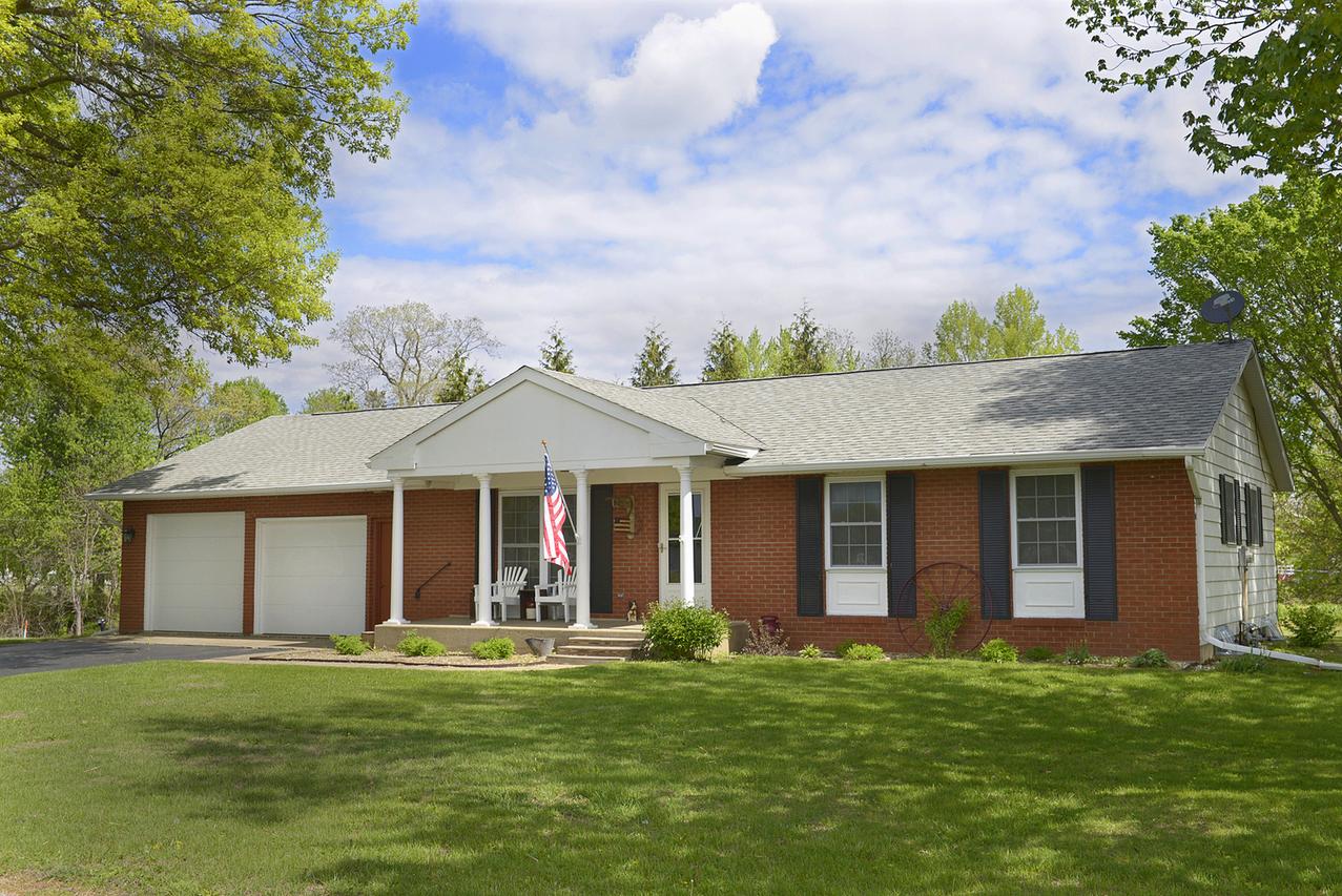 101 Hazelwood Dr., Wyanet, IL 61379