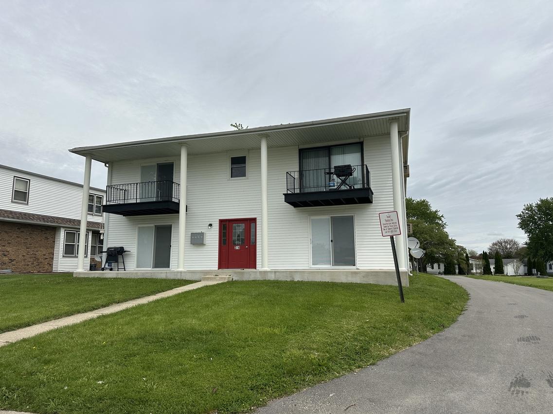 374 Lynn Dr., Manteno, IL 60950