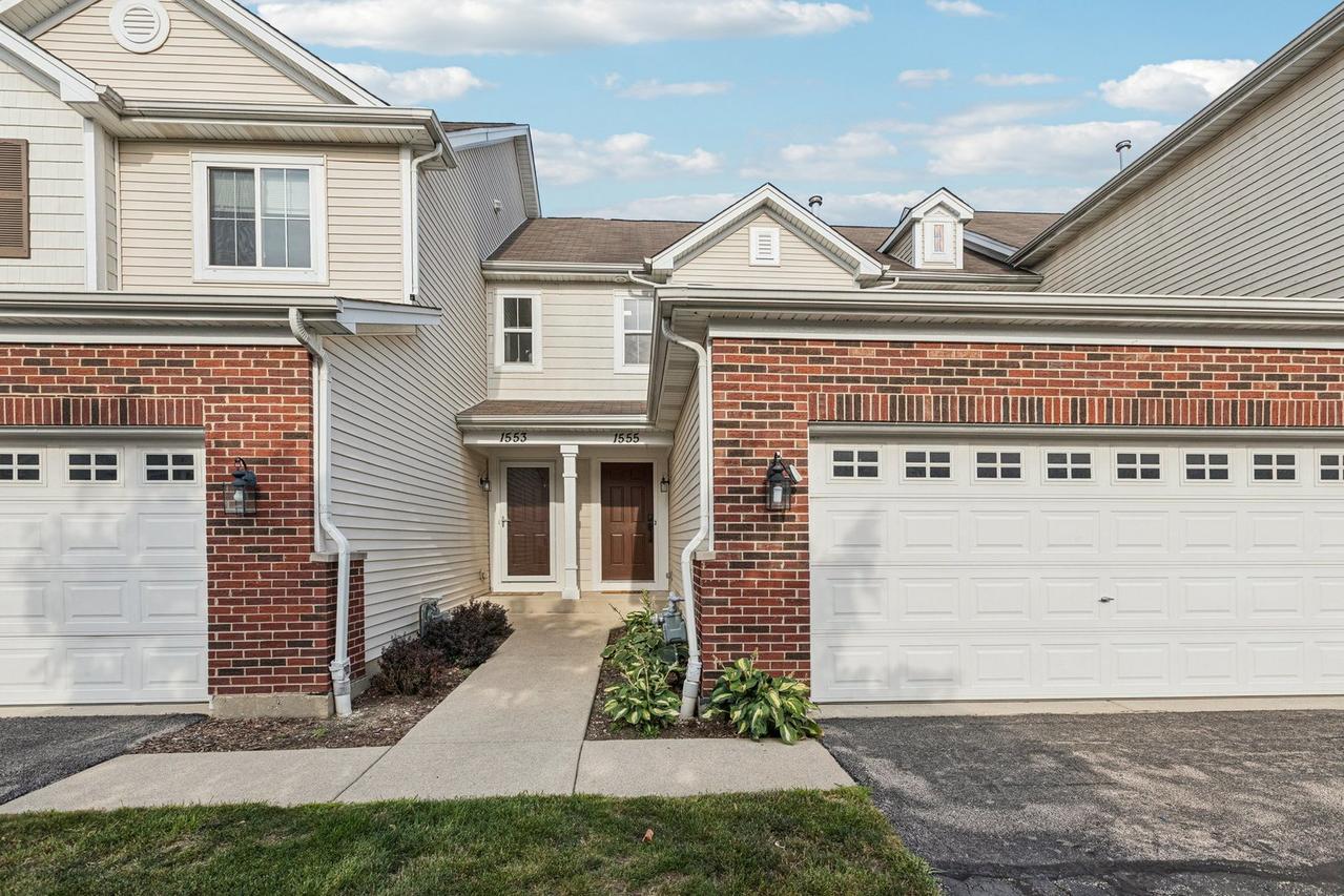 1555 Isle Royal Cir., Crystal Lake, IL 60014