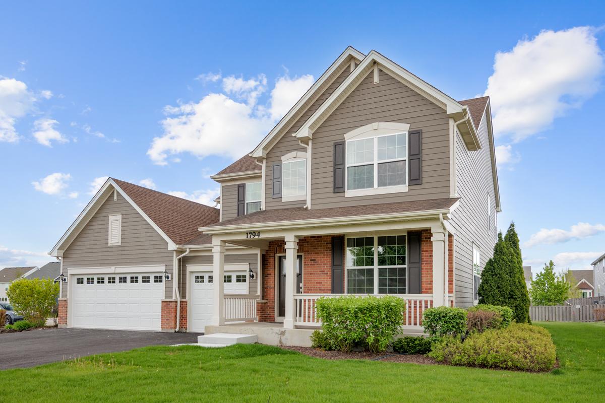 1794 Coralito Ln., Elgin, IL 60124