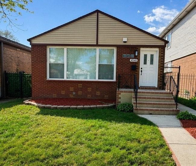 4540 S Leclaire Ave., Chicago, IL 60638