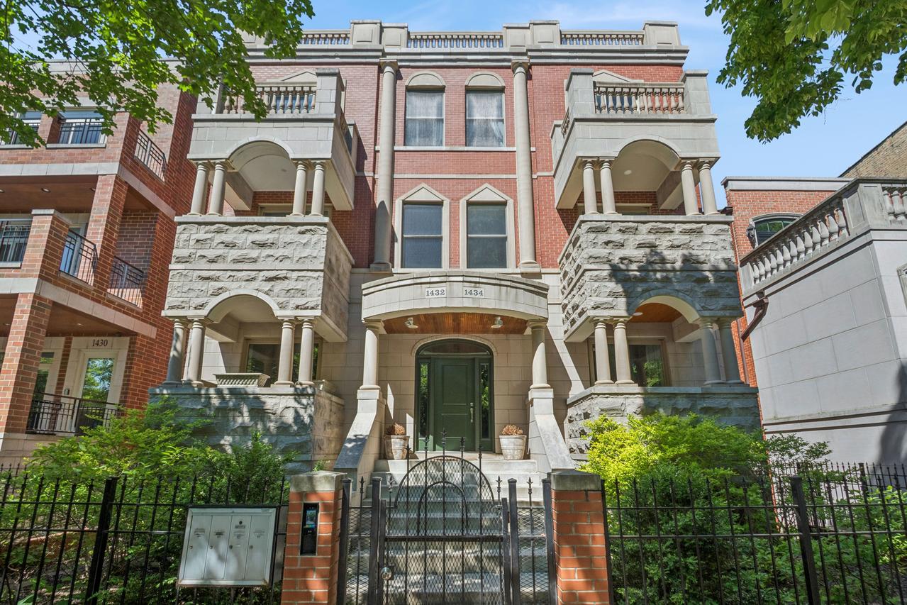 1432 N Cleveland Ave. #2S, Chicago, IL 60610