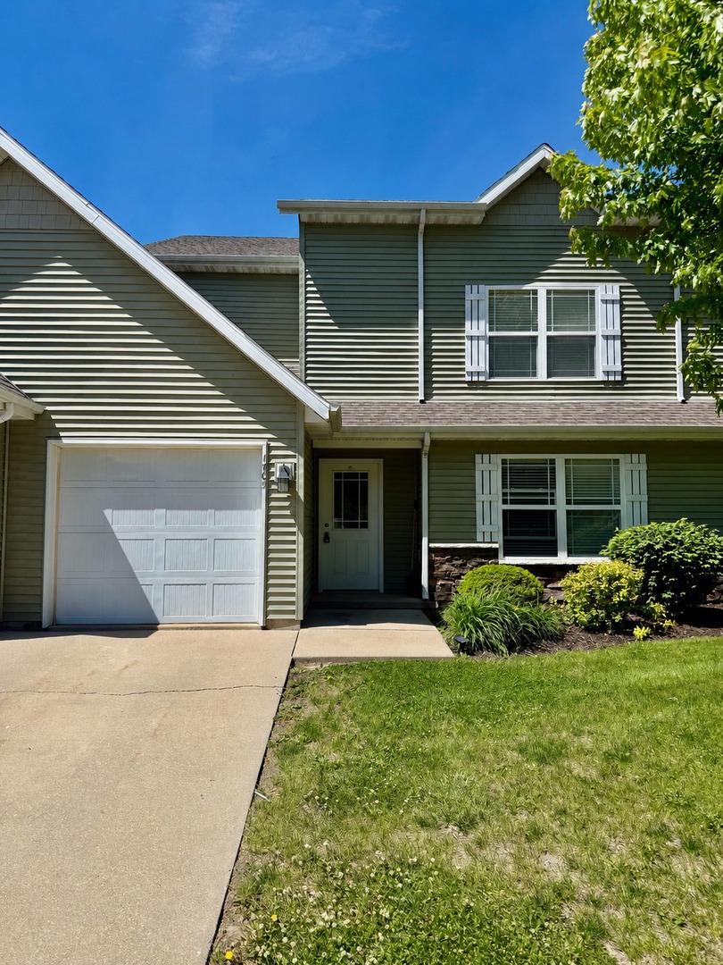 1705 W River St. #B, Dixon, IL 61021
