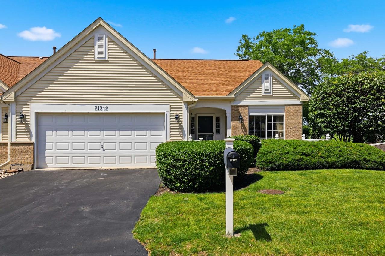 21312 W Douglas Ln., Plainfield, IL 60544