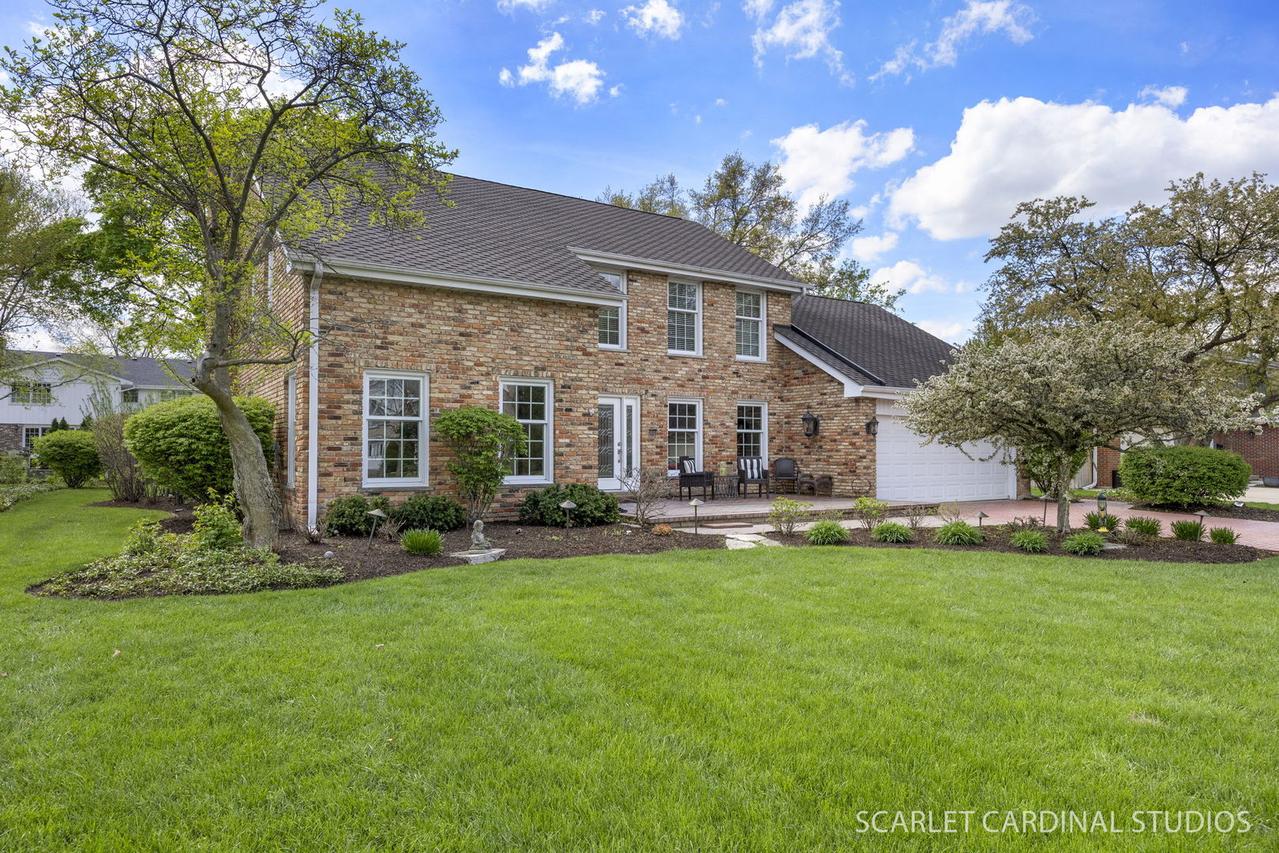 170 Shelley Ln., Wheaton, IL 60189