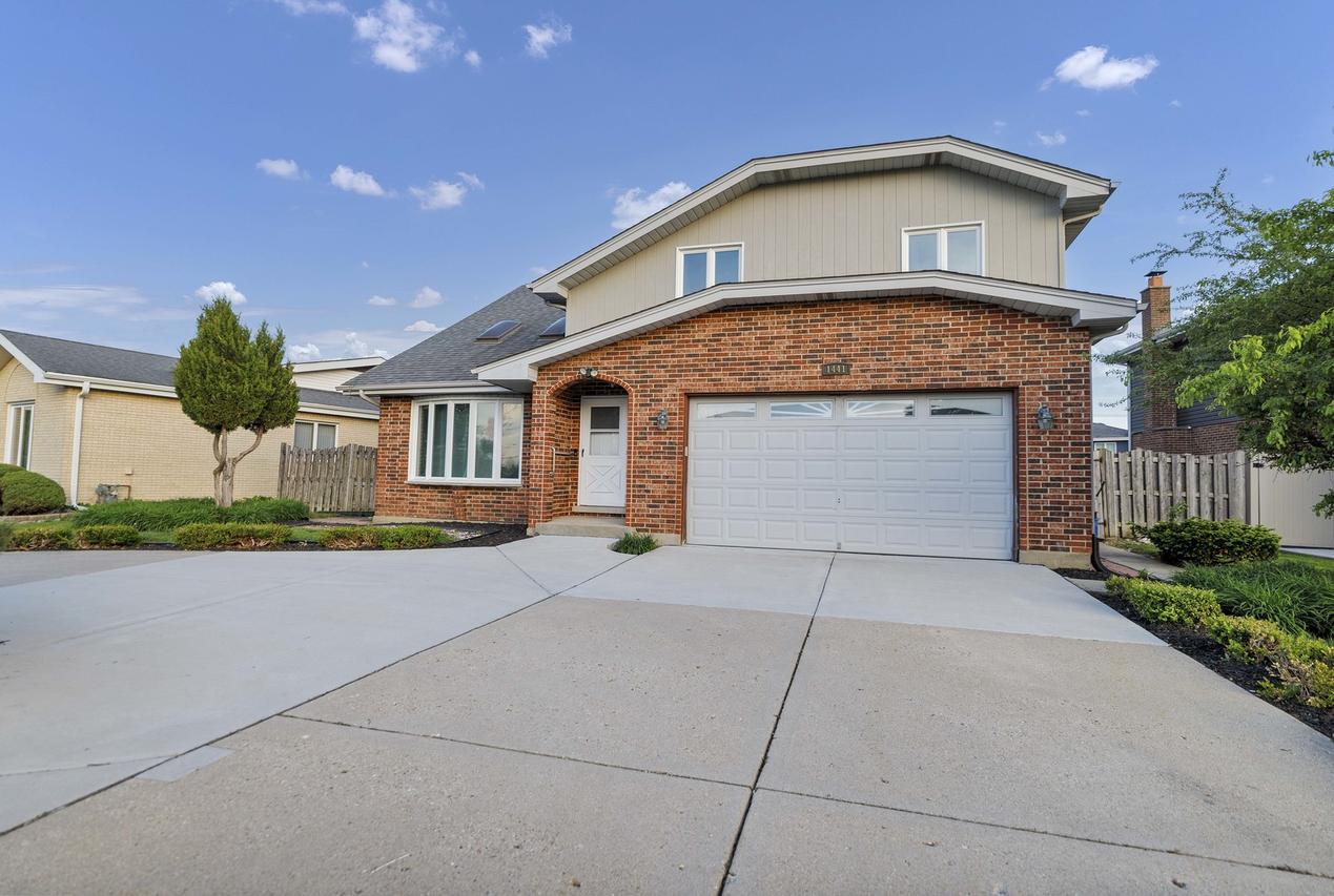 1441 W Autumn Tr., Addison, IL 60101