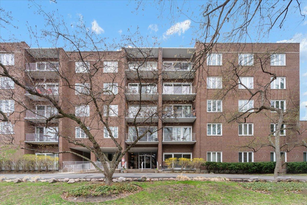1500 Oak Ave. #4C, Evanston, IL 60201