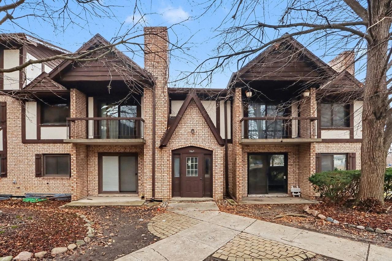 2807 Glenwood Lansing Rd. #112, Lynwood, IL 60411