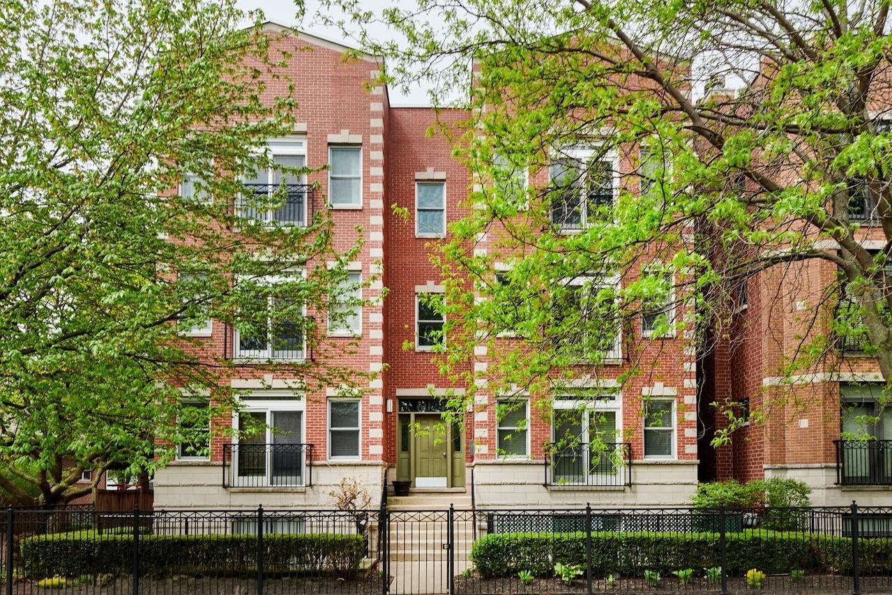 6024 N Damen Ave. #2N, Chicago, IL 60659