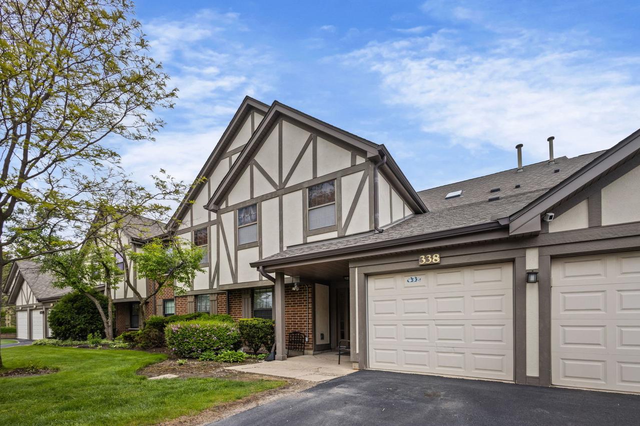 338 Essex Ct., Wood Dale, IL 60191