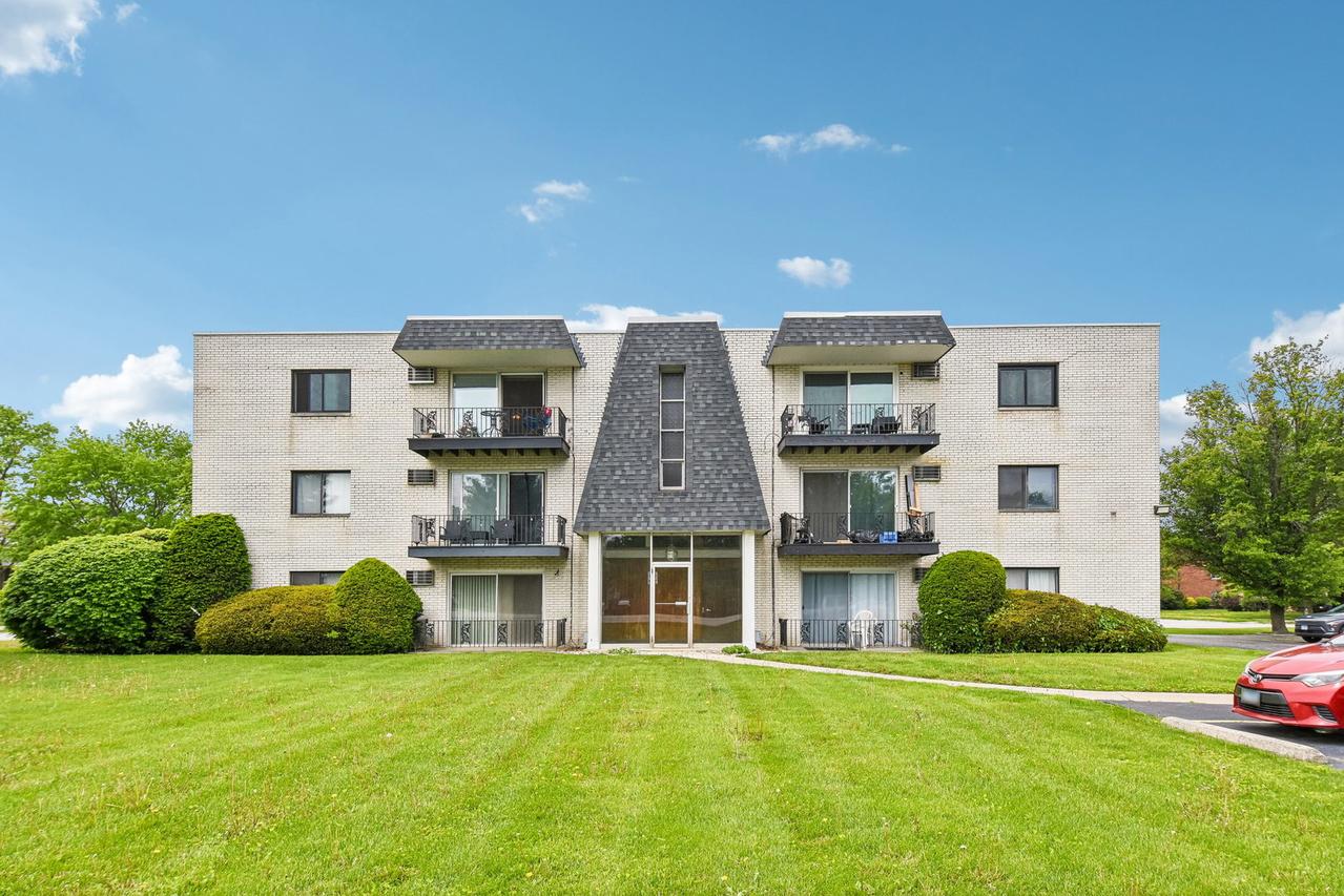 12809 Carriage Ln. #12, Crestwood, IL 60418