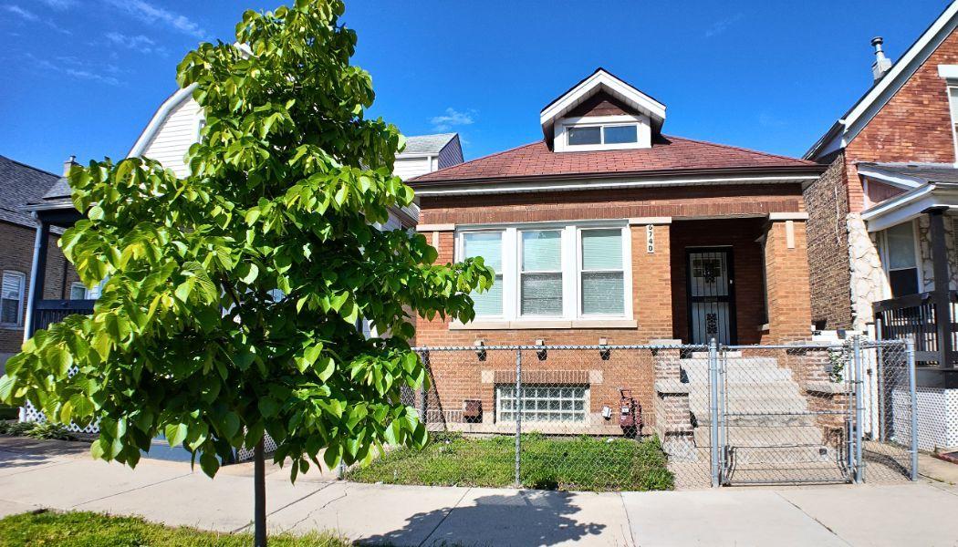 6740 S Laflin St., Chicago, IL 60636