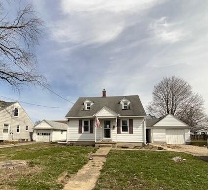318 S Worth St., Sullivan, IL 61951