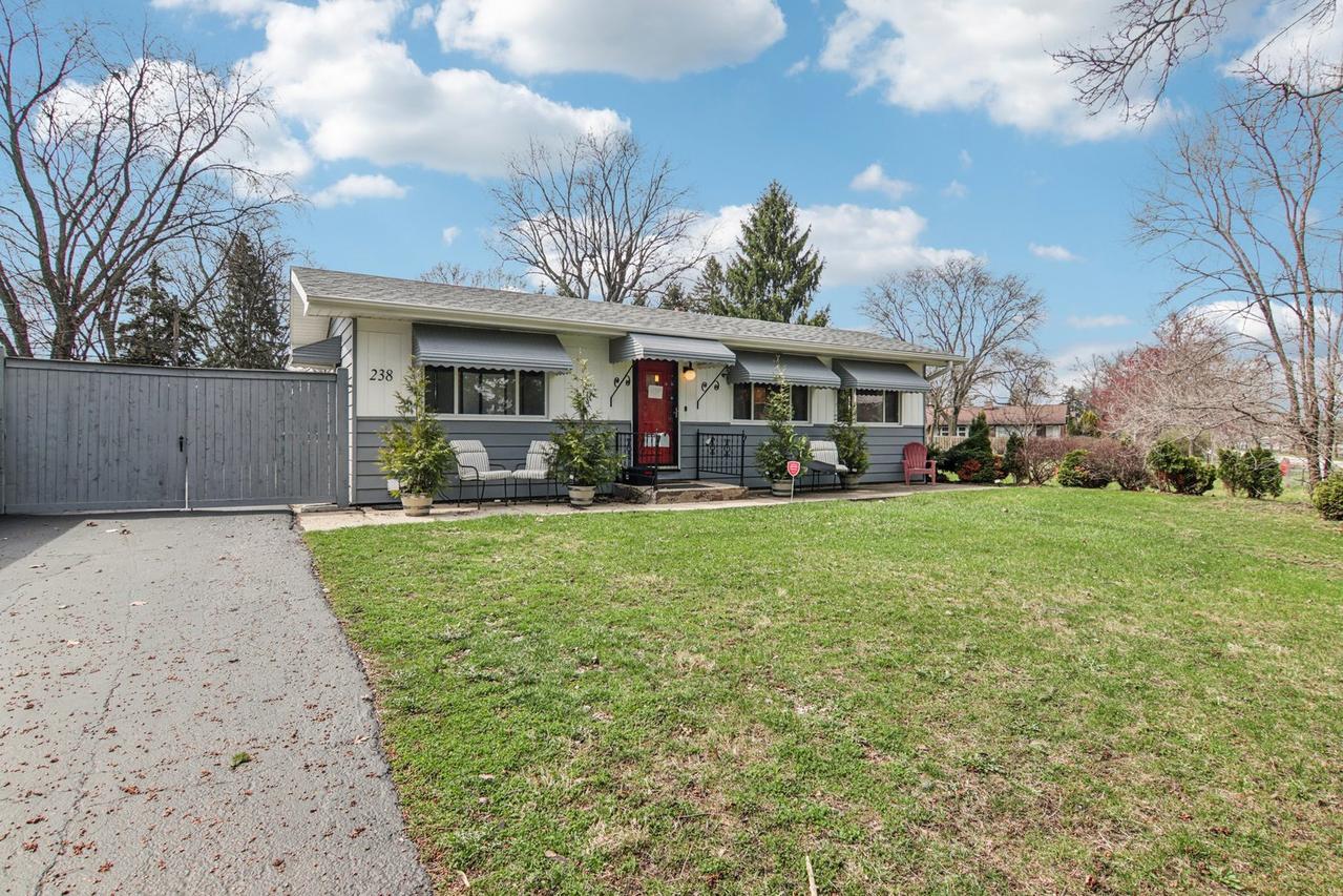 238 Frontage Rd., Northfield, IL 60093