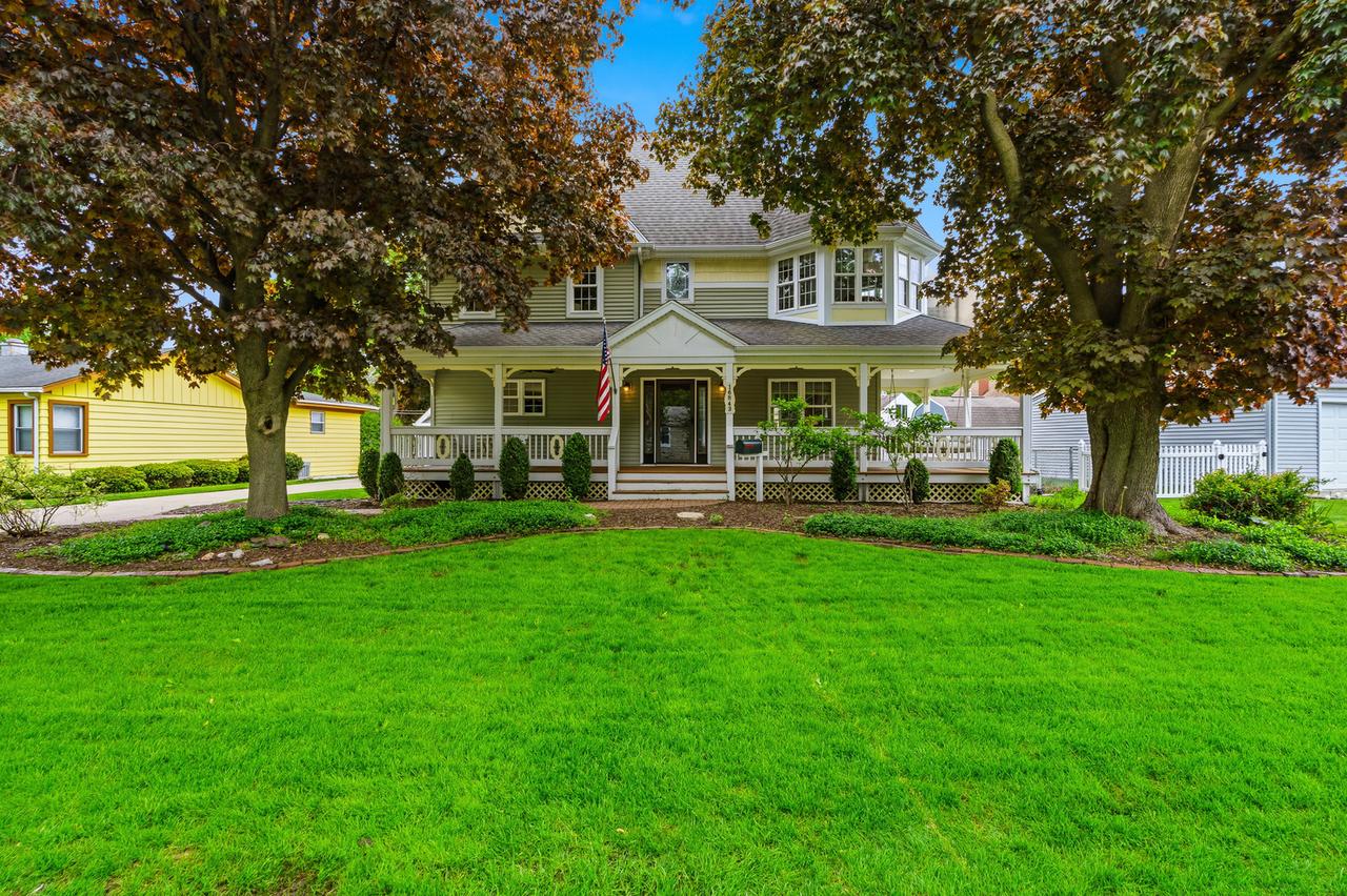 16843 Elm Lane Dr., Tinley Park, IL 60477