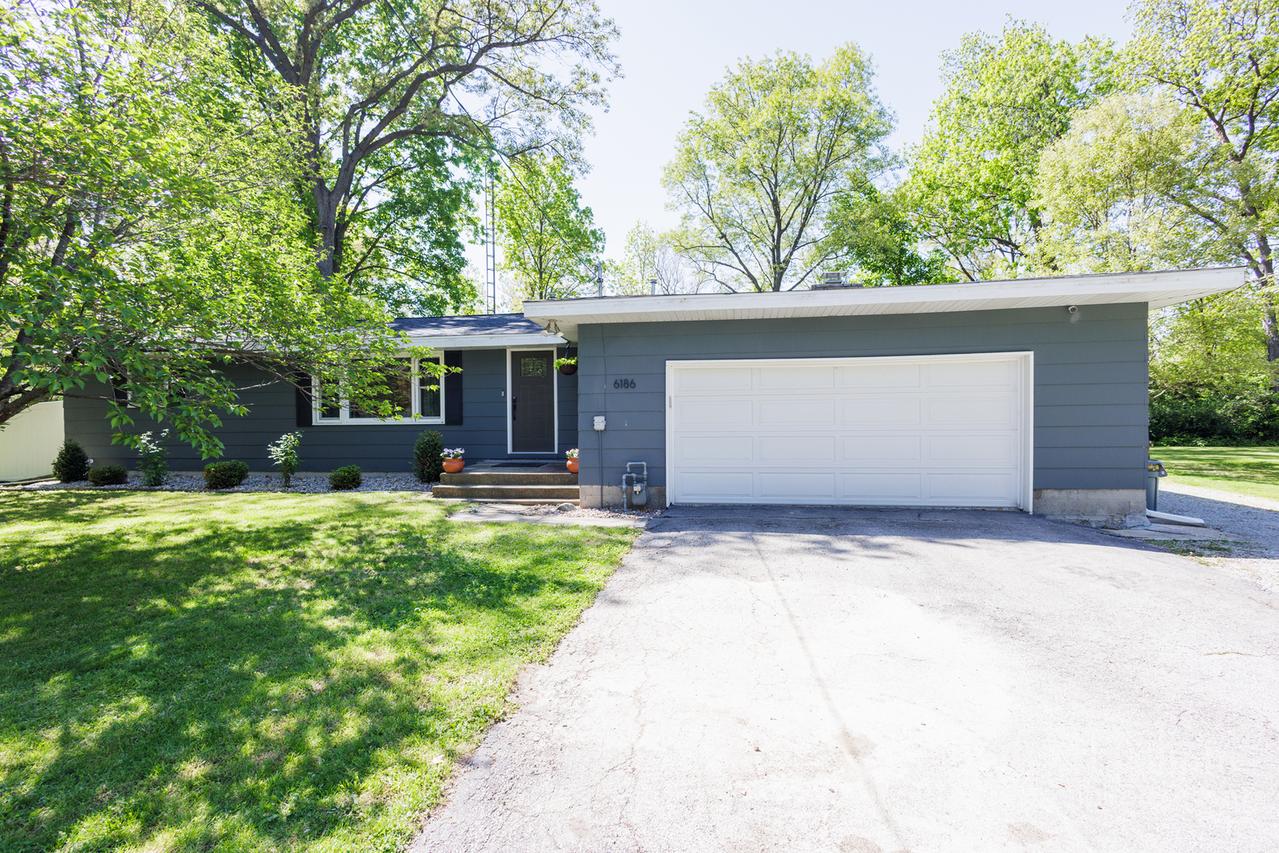 6186 E 260 S Rd., St. Anne, IL 60964