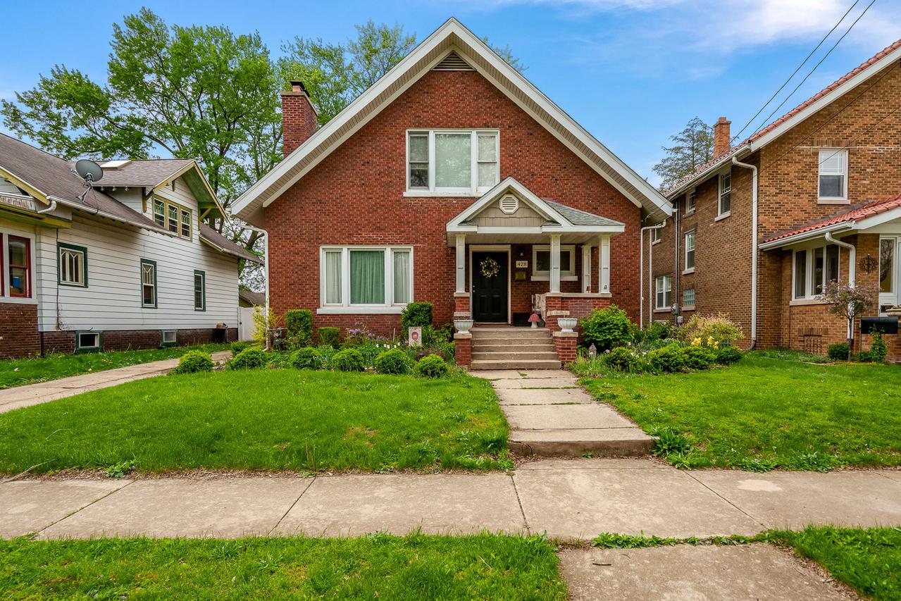 428 N London Ave., Rockford, IL 61107