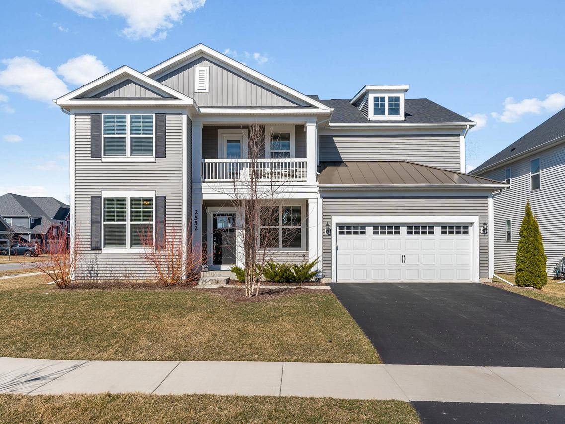 2552 Weatherbee Ln., Naperville, IL 60563