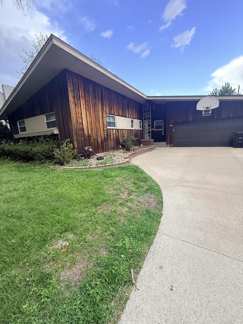 920 36th St., Moline, IL 61265
