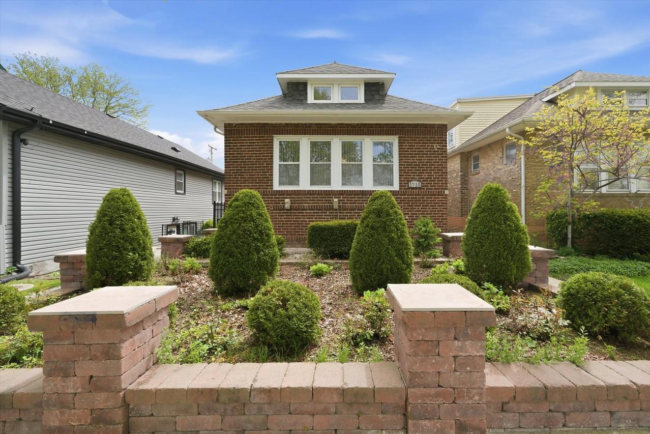 1715 Hartrey Ave., Evanston, IL 60201