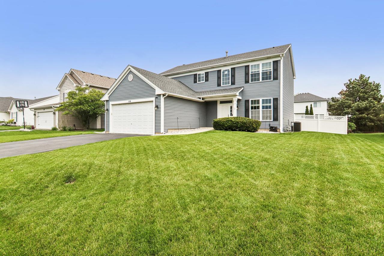 116 Ash Dr., Bolingbrook, IL 60490