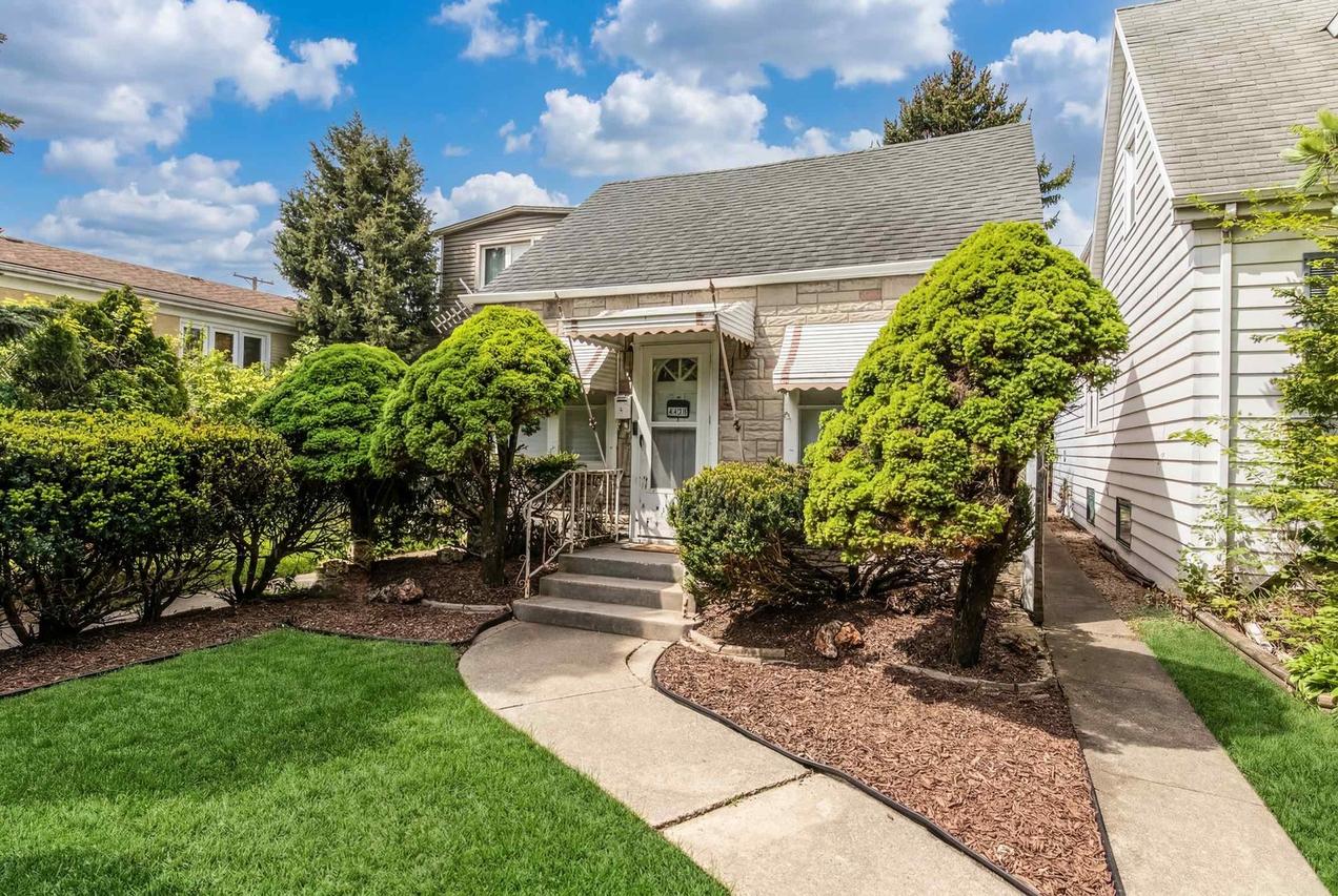 4438 N Narragansett Ave., Harwood Heights, IL 60706