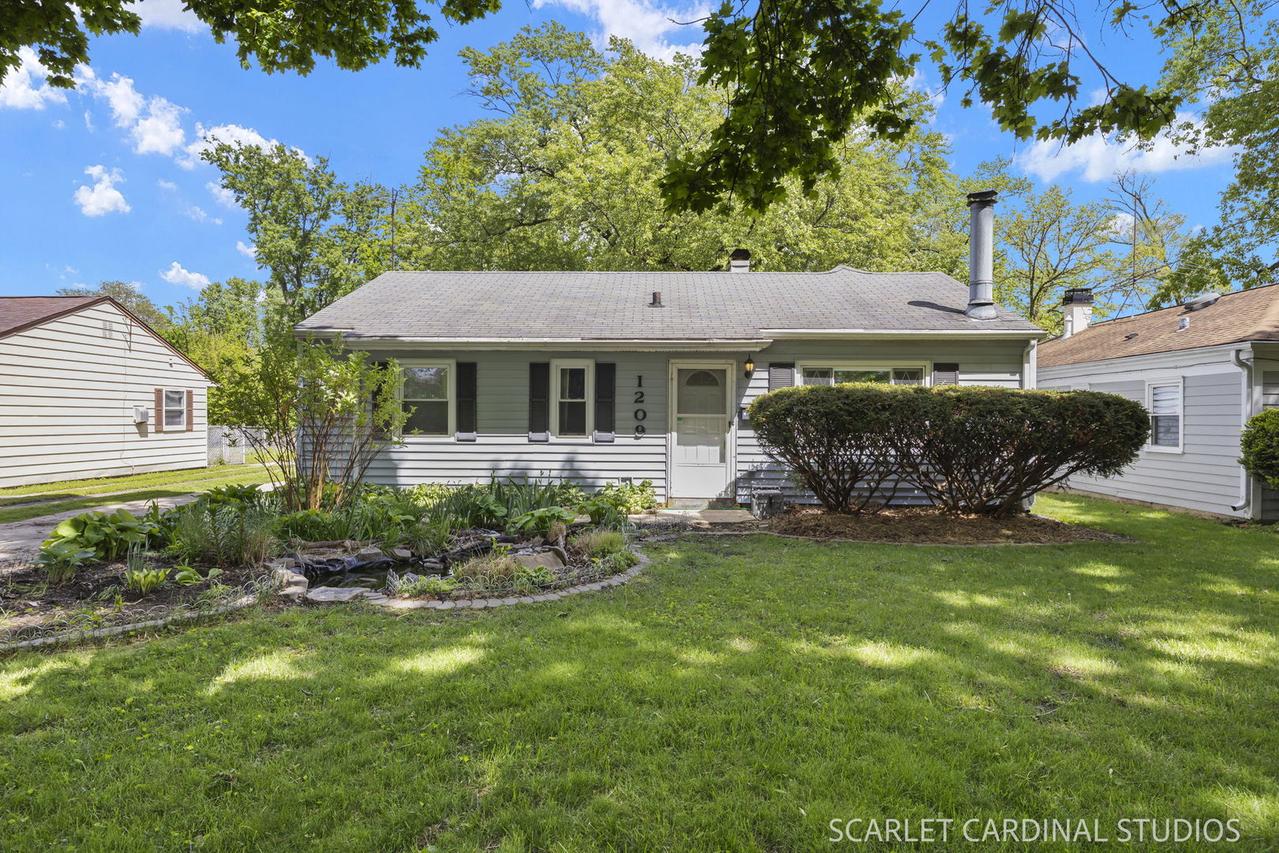 1209 Fischer St., Wheaton, IL 60189