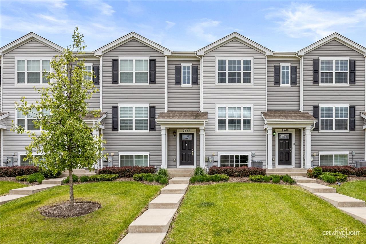 2447 Upland Rd., Pingree Grove, IL 60140