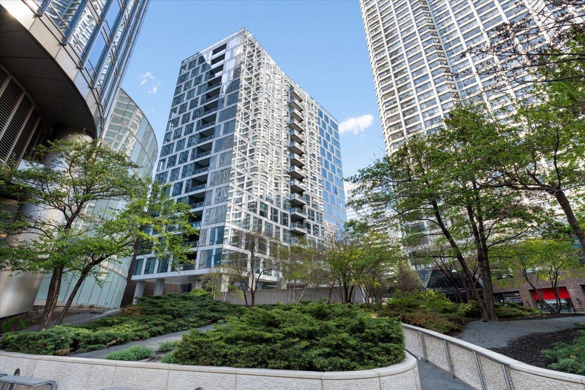403 N Wabash Ave. #10C, Chicago, IL 60611