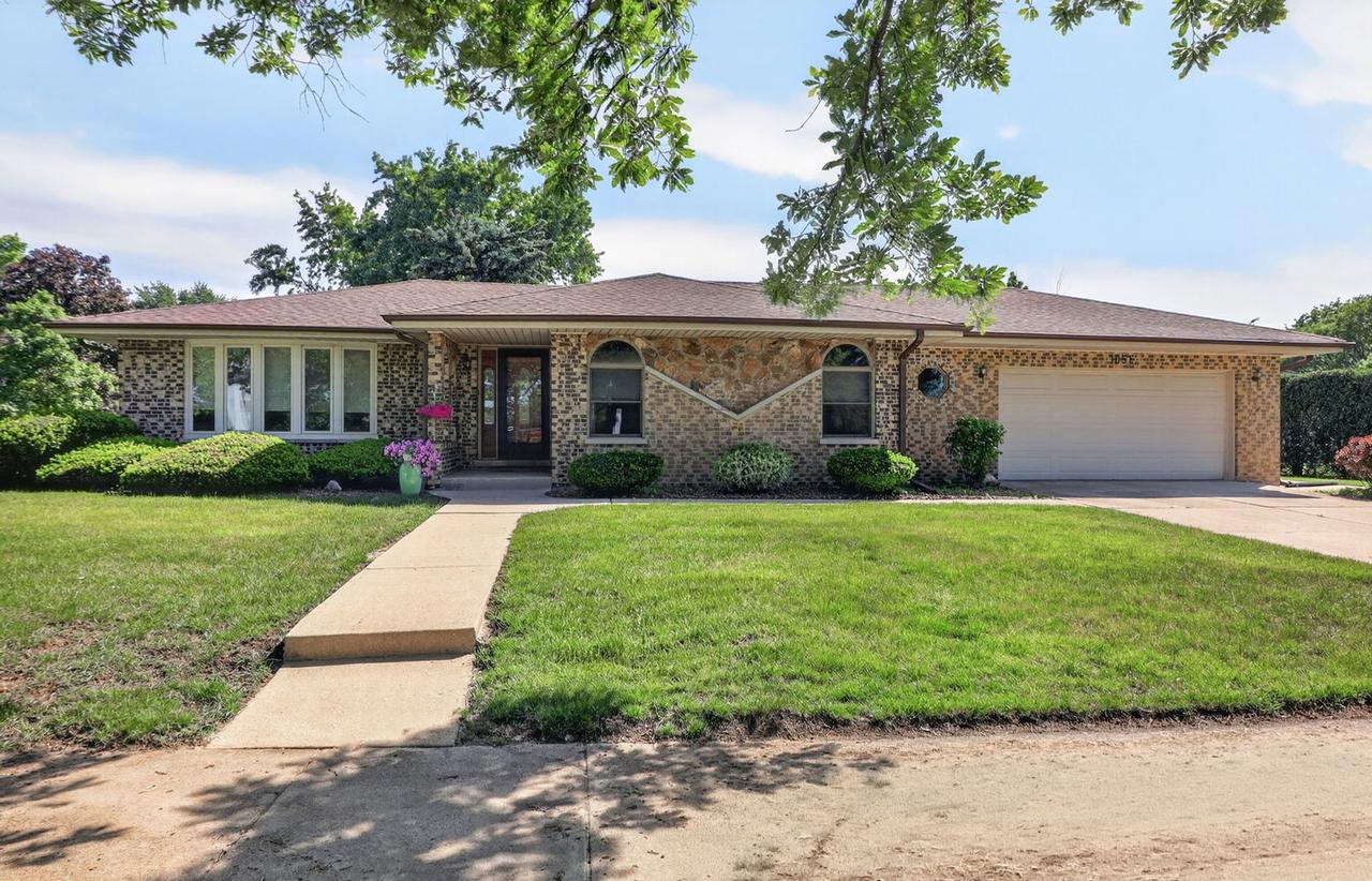 [Address Hidden by Seller], Downers Grove, IL 60516