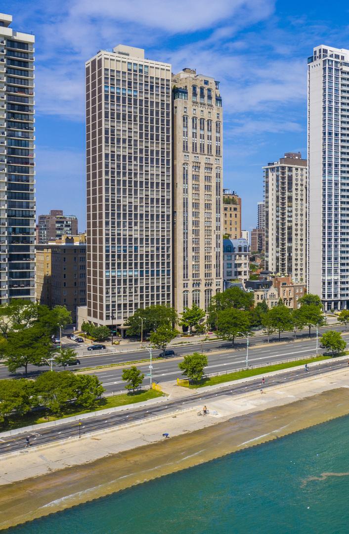 1240 N Lake Shore Dr. #14A, Chicago, IL 60610