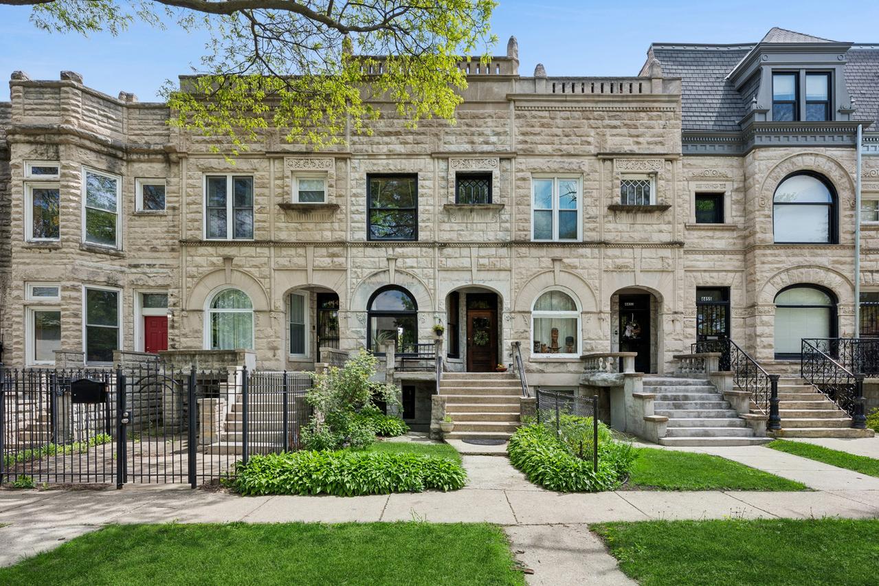 4451 S Ellis Ave., Chicago, IL 60653