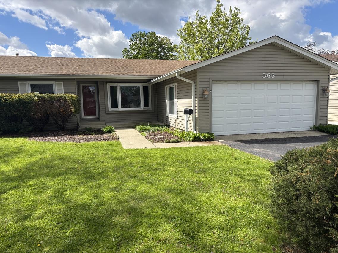 565 Gateshead Ave., Elk Grove Village, IL 60007