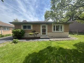 319 Spruce Ave., Bensenville, IL 60106