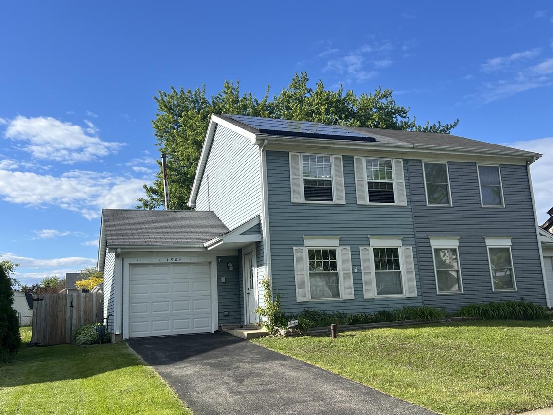1804 De Forest Ln., Hanover Park, IL 60133
