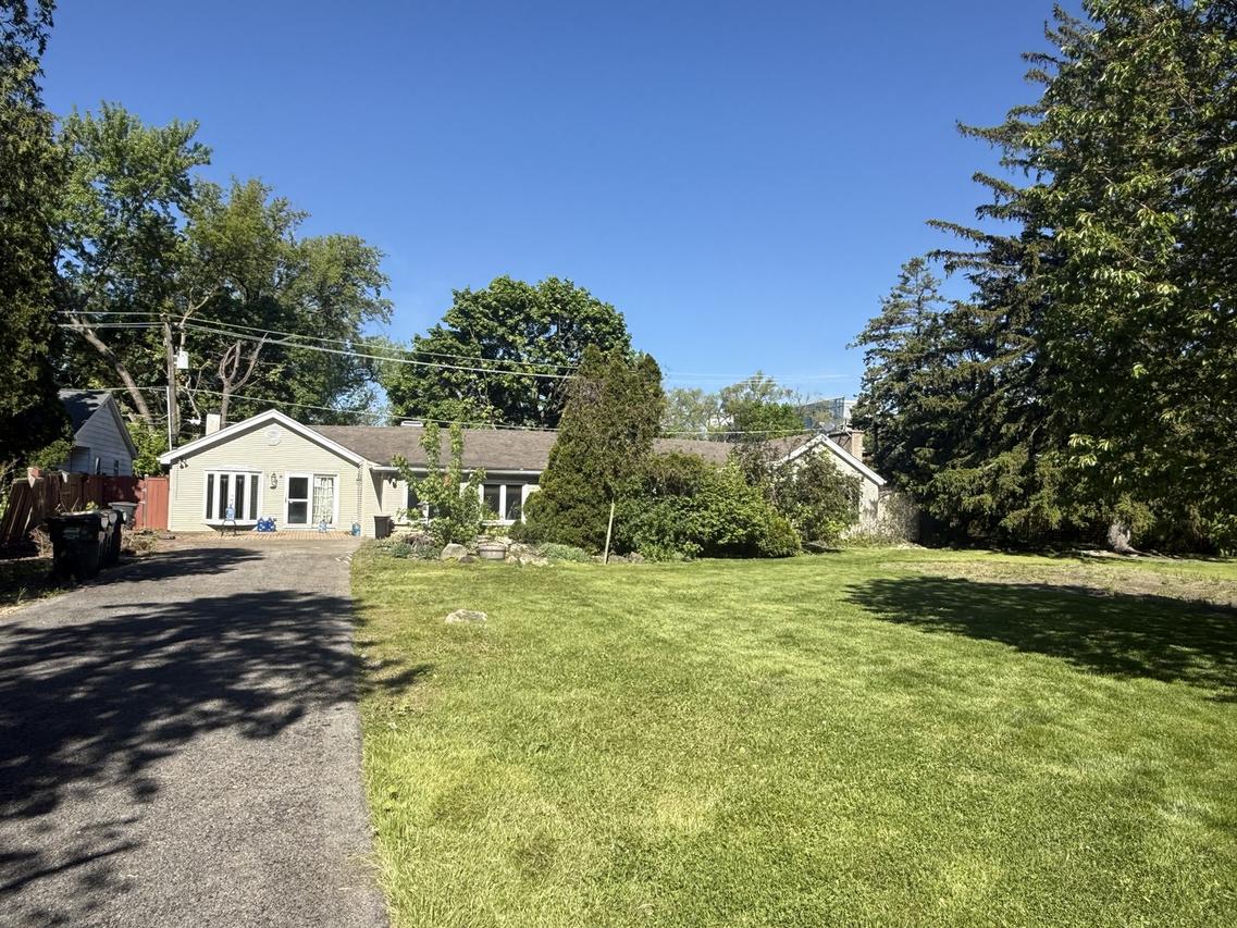 1028 S Walnut Ave., Arlington Heights, IL 60005