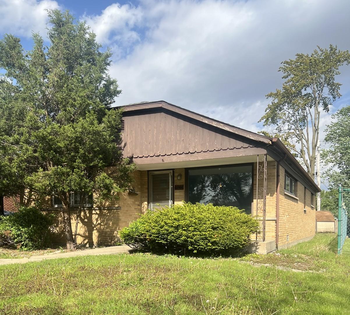 17205 Highland Ave., Hazel Crest, IL 60429